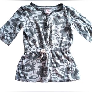 Free With Purchase shirt 3Y